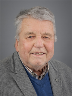 Heinz Schmidt, Dkfm.